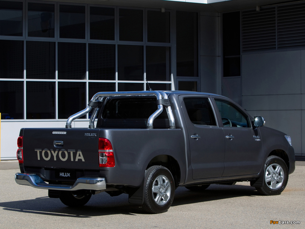 Images of Toyota Hilux SR5 Double Cab 4x2 AU-spec 2011 (1024 x 768)