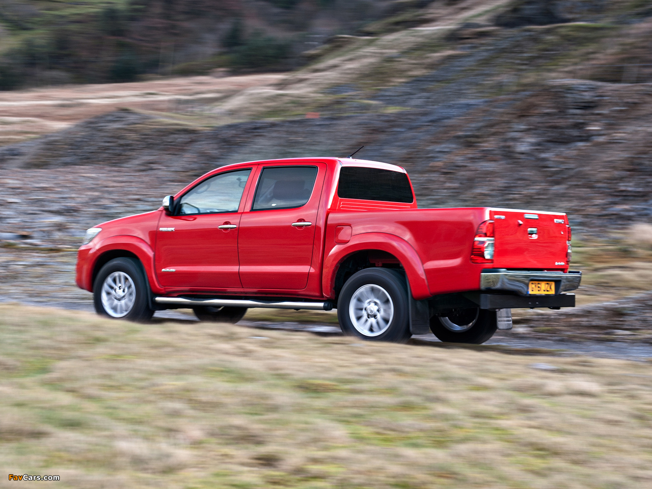 Images of Toyota Hilux Double Cab UK-spec 2011 (1280 x 960)