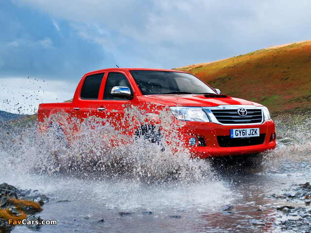 Images of Toyota Hilux Double Cab UK-spec 2011 (640 x 480)