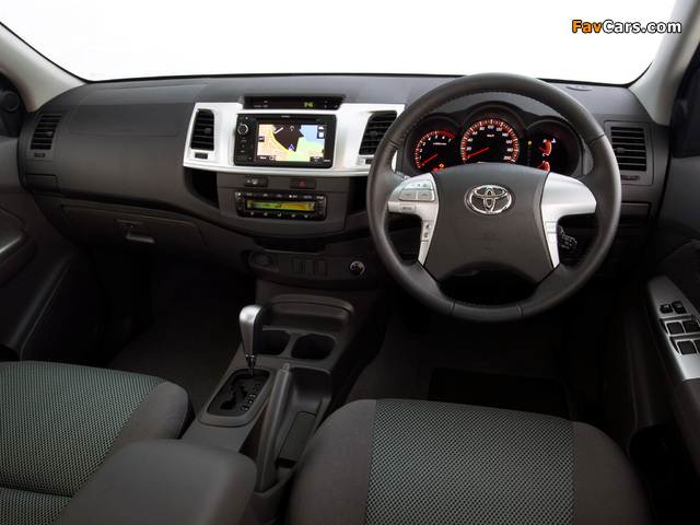 Images of Toyota Hilux SR5 Double Cab 4x2 AU-spec 2011 (640 x 480)