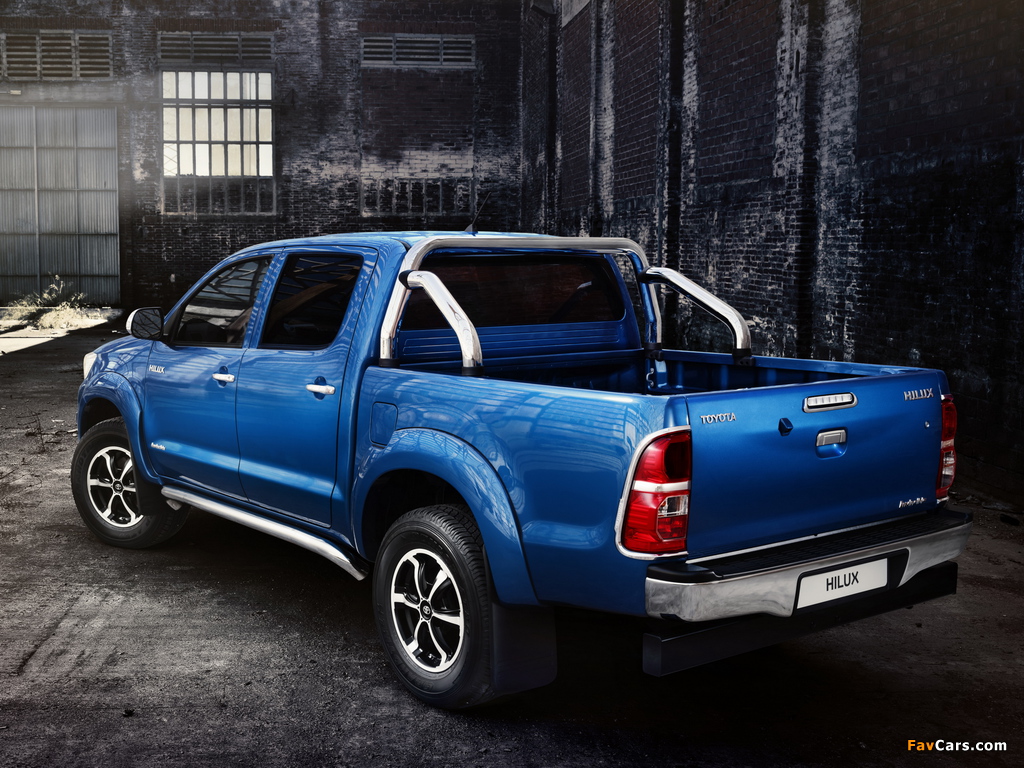 Images of Toyota Hilux Invincible Double Cab 2013 (1024 x 768)