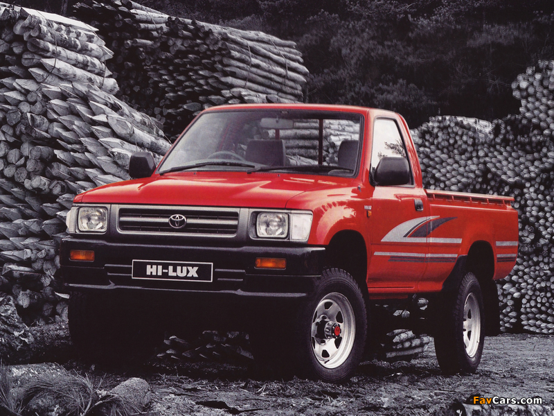 Photos of Toyota Hilux Single Cab 4WD UK-spec 1988–98 (800 x 600)