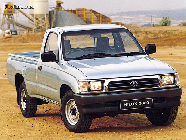 Photos of Toyota Hilux 2000 Single Cab ZA-spec 1997–2001 (640 x 480)