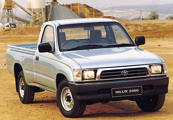 Photos of Toyota Hilux 2000 Single Cab ZA-spec 1997–2001