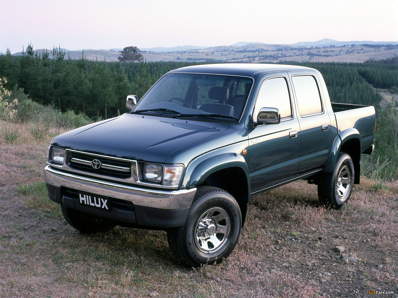 Photos of Toyota Hilux Double Cab AU-spec 1997–2001 (1600 x 1200)