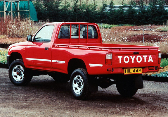 Photos of Toyota Hilux Regular Cab UK-spec 1997–2001