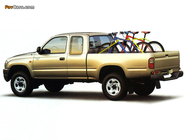 Photos of Toyota Hilux Xtra Cab 1997–2001 (640 x 480)