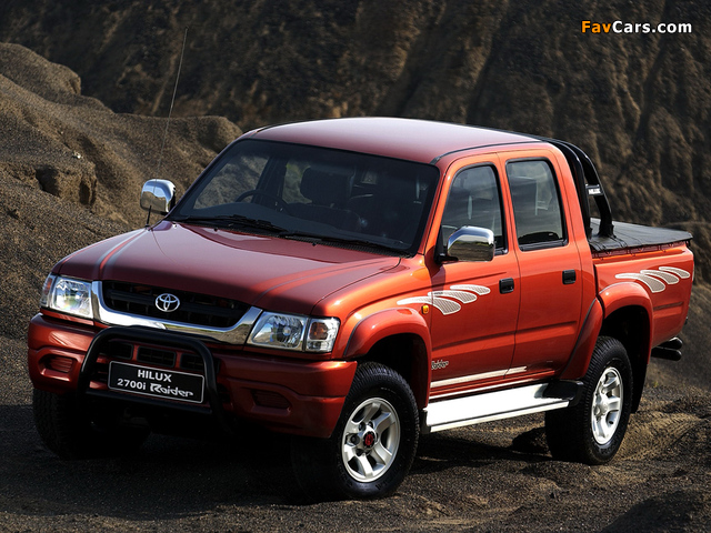 Photos of Toyota Hilux 2700i Raider Double Cab ZA-spec 2001–05 (640 x 480)