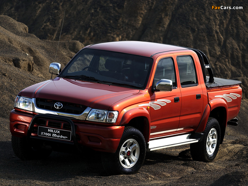 Photos of Toyota Hilux 2700i Raider Double Cab ZA-spec 2001–05 (800 x 600)