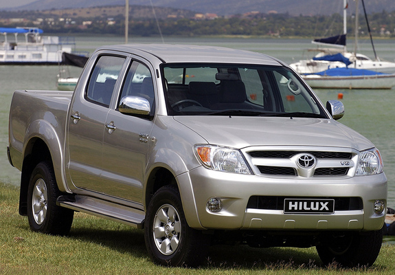Photos of Toyota Hilux Double Cab ZA-spec 2005–08