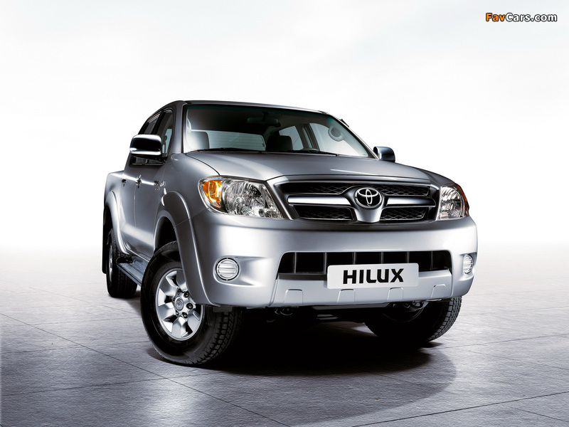 Photos of Toyota Hilux Double Cab 2005–08 (800 x 600)