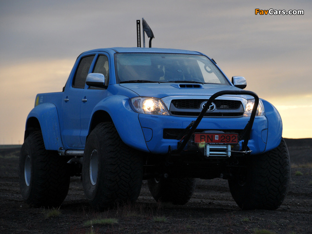 Photos of Arctic Trucks Toyota Hilux AT44 2007 (640 x 480)