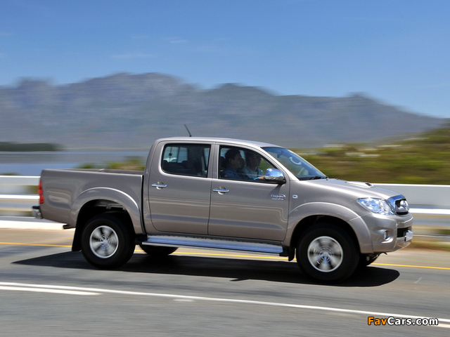 Photos of Toyota Hilux Double Cab ZA-spec 2008–11 (640 x 480)