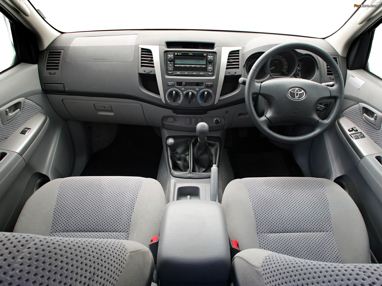 Photos of Toyota Hilux Single Cab ZA-spec 2008–11 (1600 x 1200)