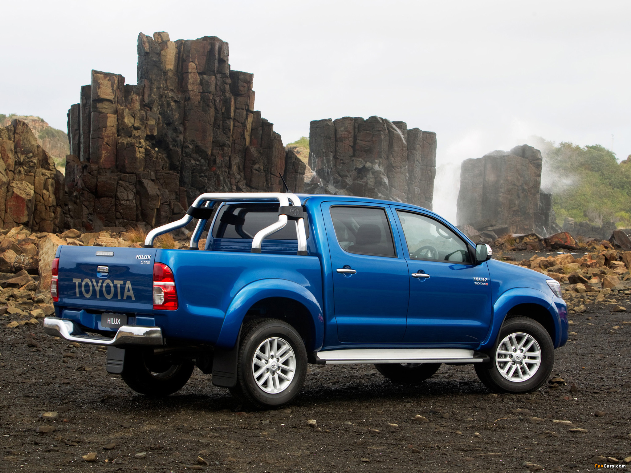 Photos of Toyota Hilux SR5 Double Cab 4x4 AU-spec 2011 (2048 x 1536)