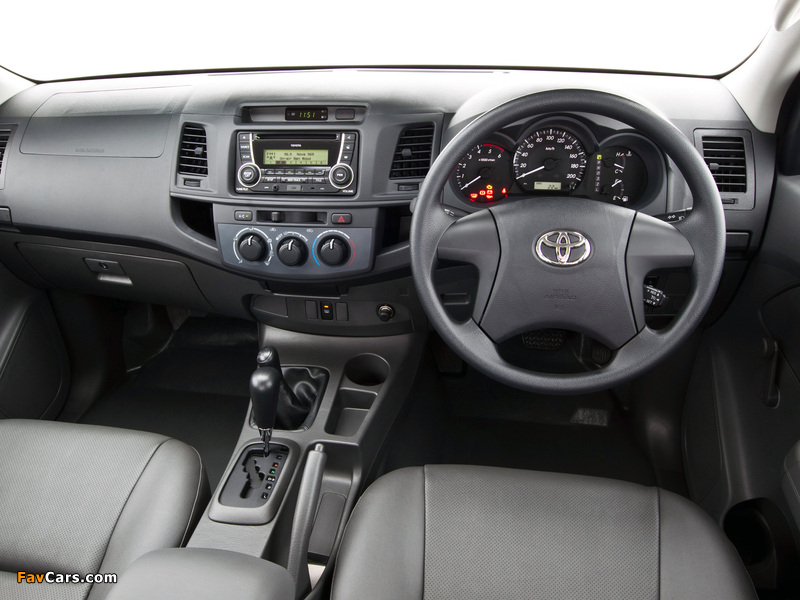 Photos of Toyota Hilux WorkMate Double Cab 4x4 AU-spec 2011 (800 x 600)