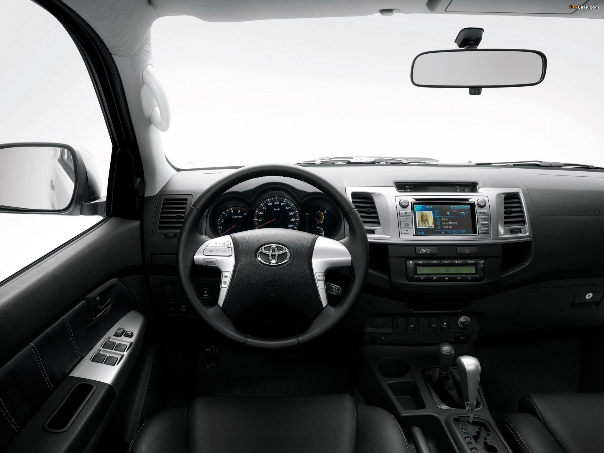 Photos of Toyota Hilux Invincible Double Cab 2013 (2048 x 1536)