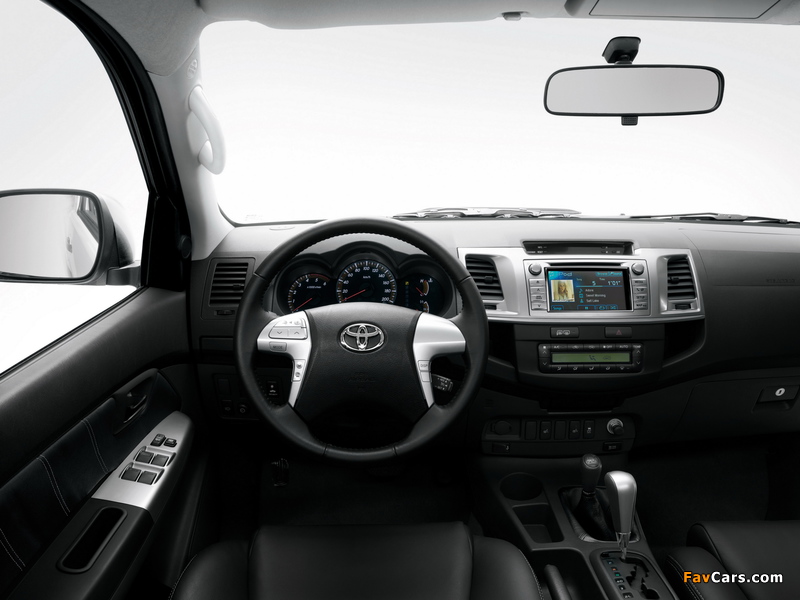 Photos of Toyota Hilux Invincible Double Cab 2013 (800 x 600)