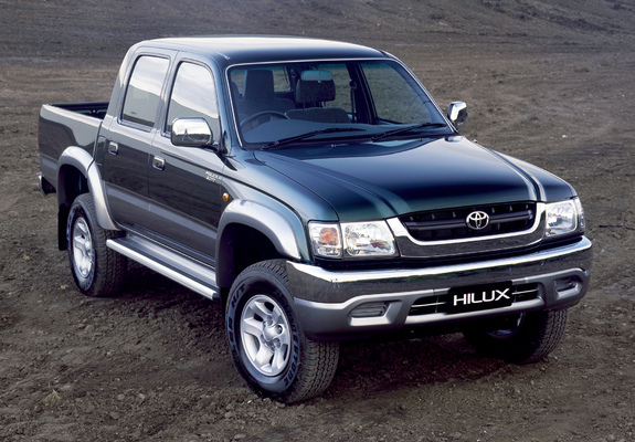 Pictures of Toyota Hilux Double Cab AU-spec 2001–05