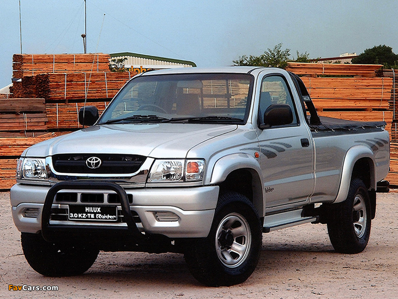 Pictures of Toyota Hilux 3.0 KZ-TE Raider Single Cab ZA-spec 2001–05 (800 x 600)