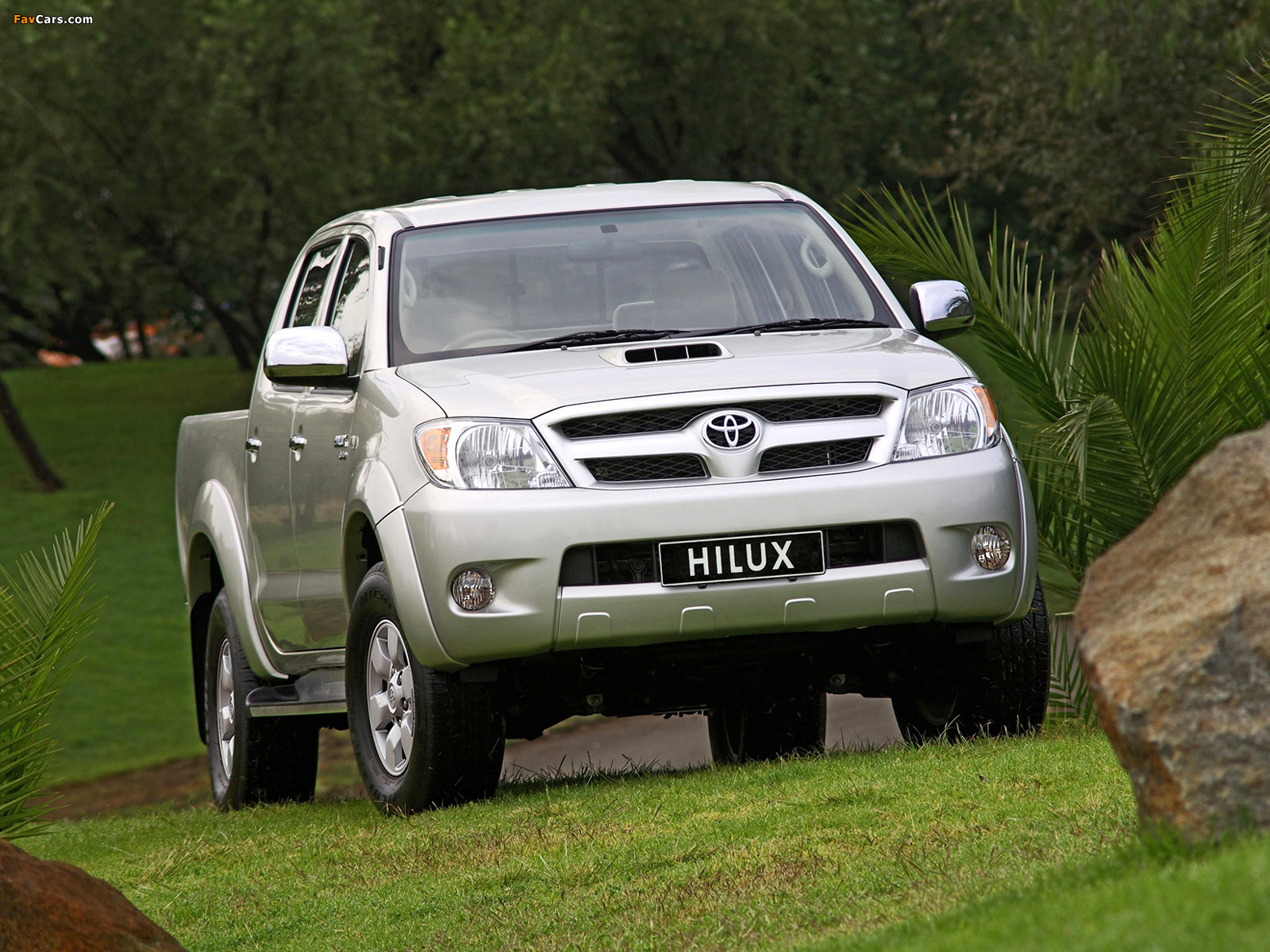 Pictures of Toyota Hilux Double Cab ZA-spec 2005–08 (1600 x 1200)