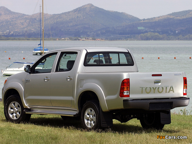 Pictures of Toyota Hilux Double Cab ZA-spec 2005–08 (640 x 480)