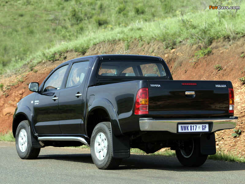 Pictures of Toyota Hilux Double Cab 2005–08 (800 x 600)
