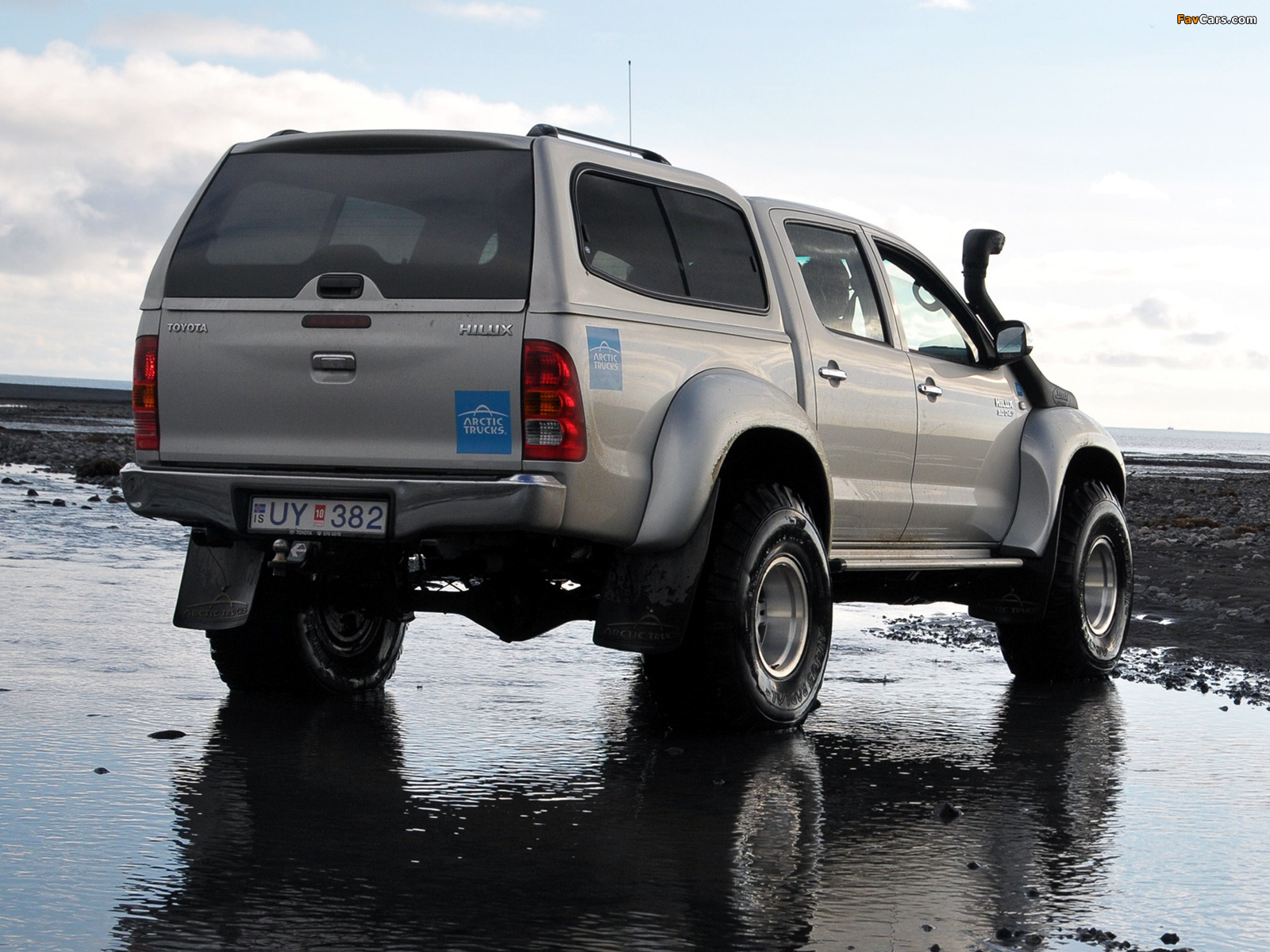 Pictures of Arctic Trucks Toyota Hilux Double Cab AT35 2007 (1600 x 1200)