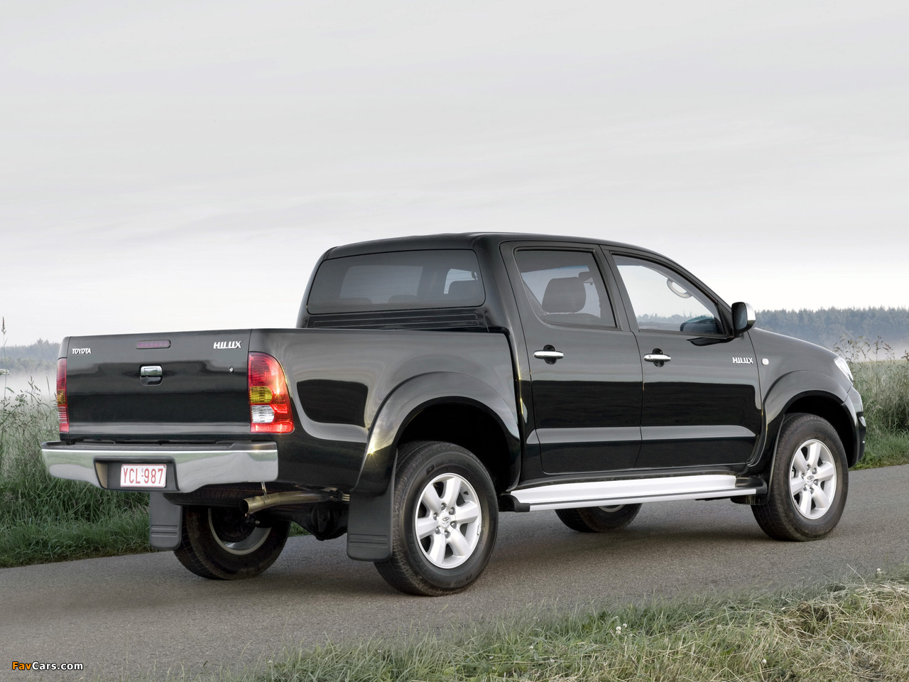 Pictures of Toyota Hilux Double Cab 2008–11 (1280 x 960)