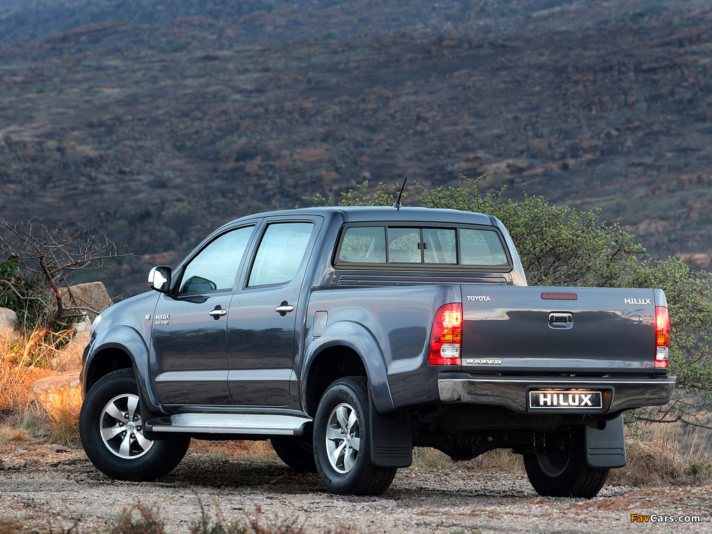 Pictures of Toyota Hilux Double Cab ZA-spec 2008–11 (1024 x 768)