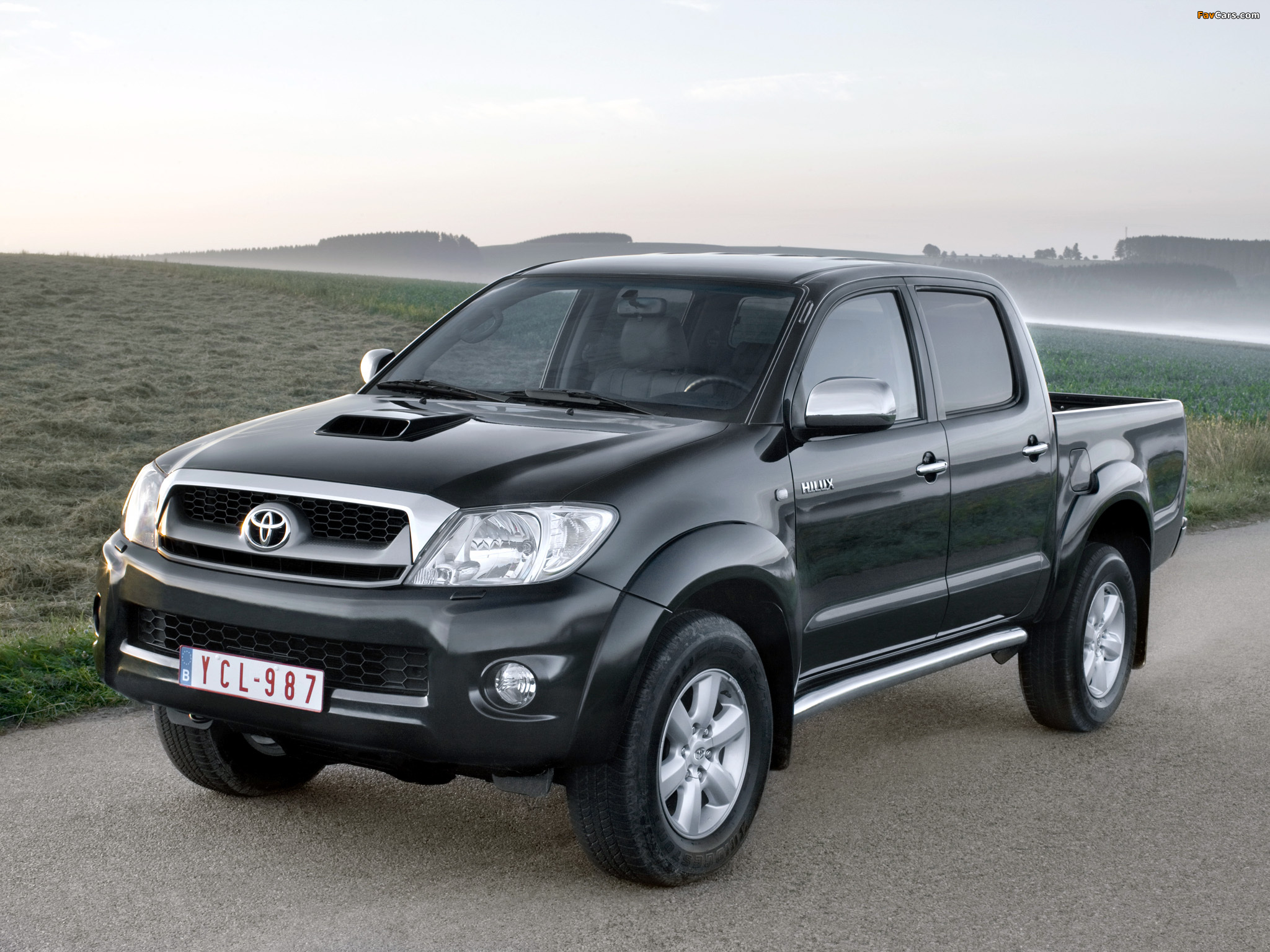 Pictures of Toyota Hilux Double Cab 2008–11 (2048 x 1536)