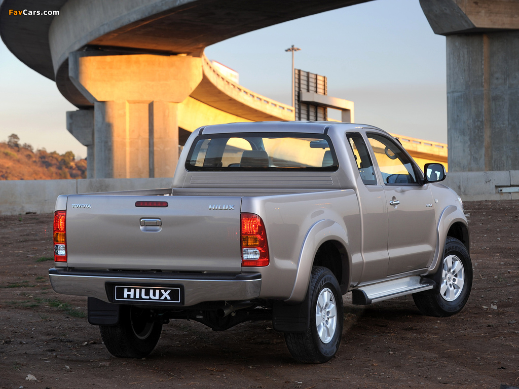 Pictures of Toyota Hilux Xtra Cab ZA-spec 2008–11 (1024 x 768)