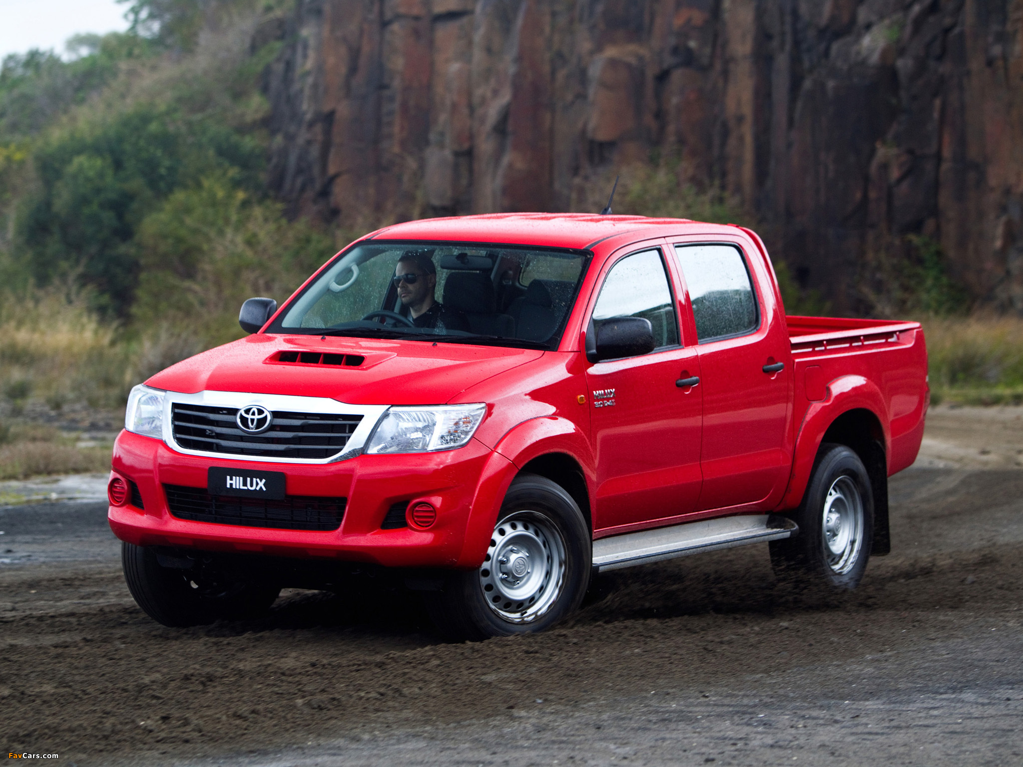 Pictures of Toyota Hilux SR Double Cab 4x4 AU-spec 2011 (2048 x 1536)