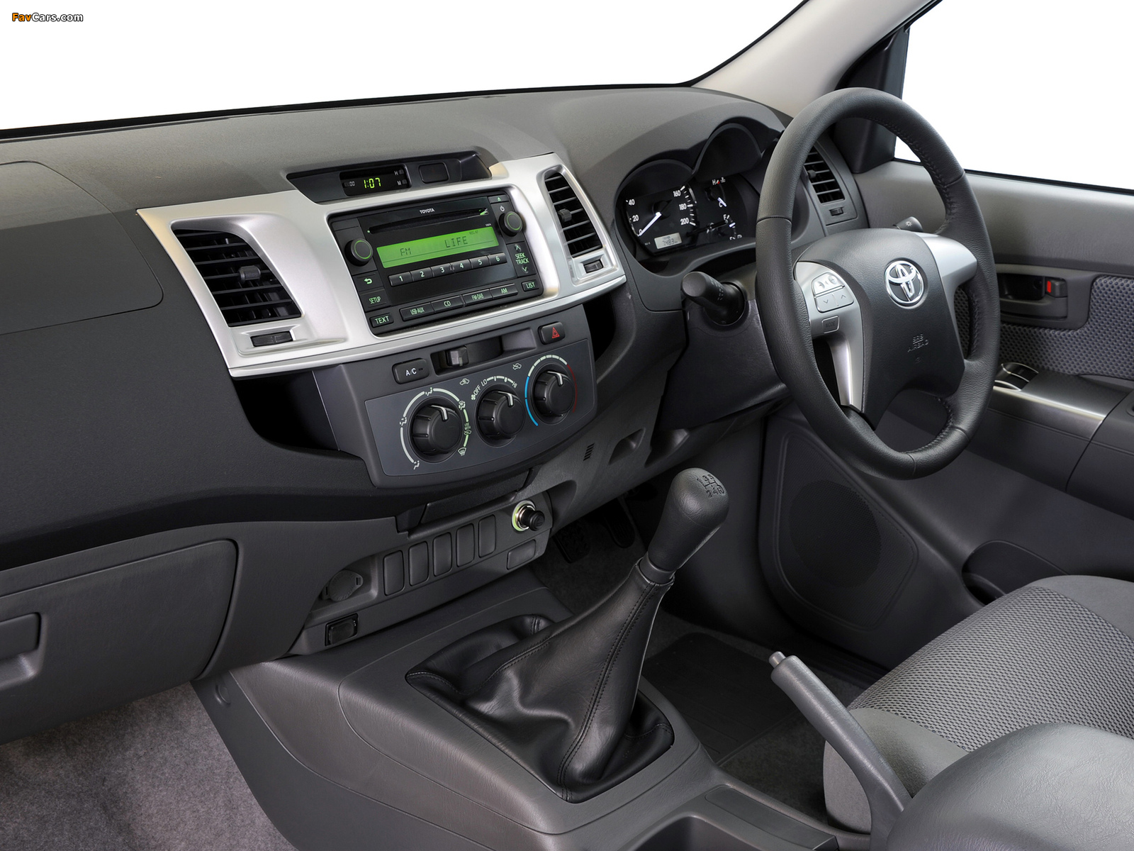 Pictures of Toyota Hilux Xtra Cab ZA-spec 2011 (1600 x 1200)