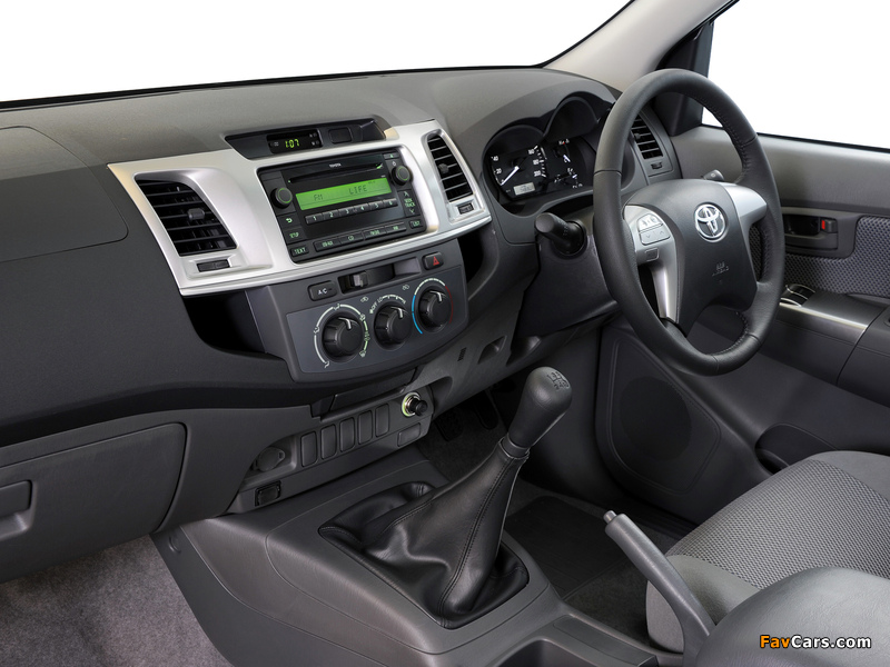 Pictures of Toyota Hilux Xtra Cab ZA-spec 2011 (800 x 600)
