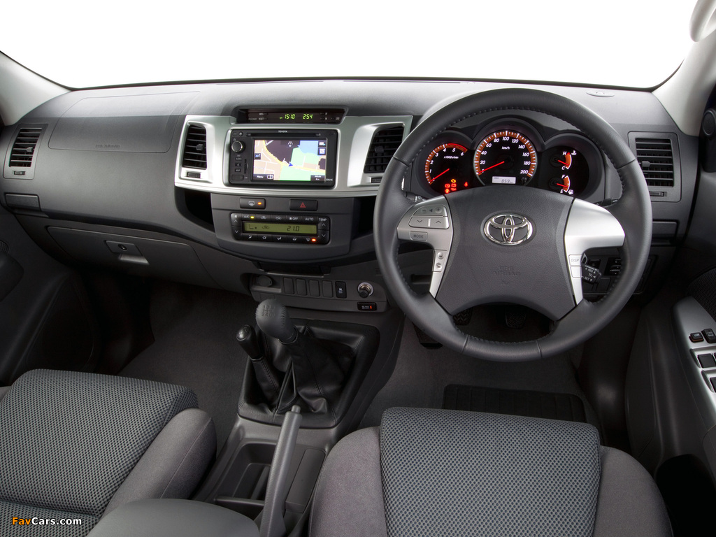 Pictures of Toyota Hilux SR5 Double Cab 4x4 AU-spec 2011 (1024 x 768)