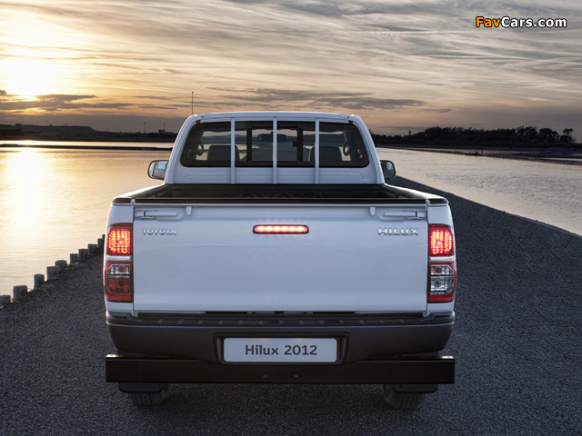 Pictures of Toyota Hilux Regular Cab 2011 (640 x 480)