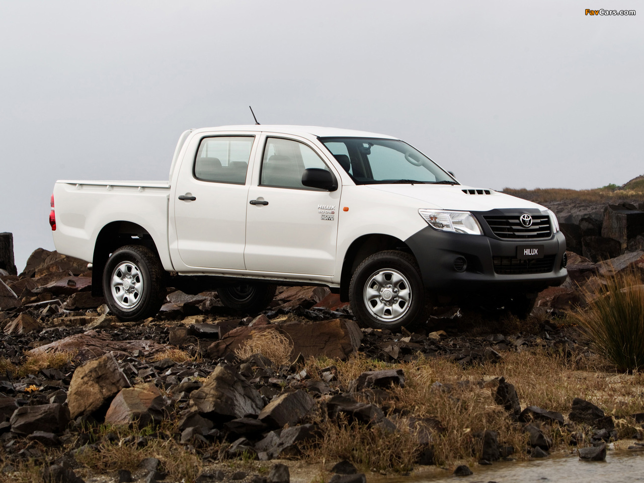 Pictures of Toyota Hilux WorkMate Double Cab 4x4 AU-spec 2011 (1280 x 960)