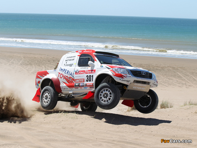 Pictures of Toyota Hilux Rally Car 2012 (640 x 480)