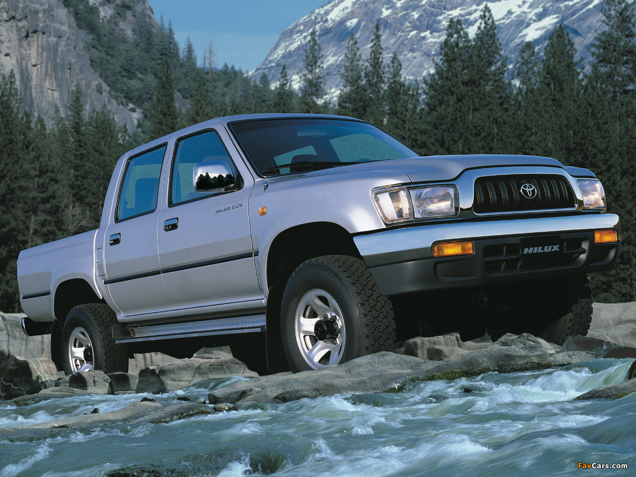 Toyota Hilux 3.0 KZ-TE Double Cab 4WD BR-spec 2001–05 images (1280 x 960)