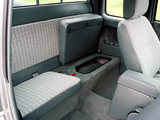 Toyota Hilux Xtra Cab UK-spec 2001–05 images