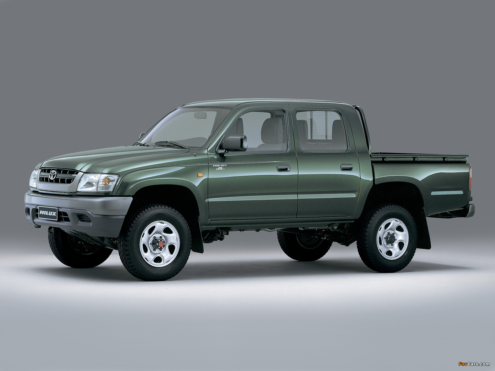 Toyota Hilux Double Cab 2001–05 images (1600 x 1200)