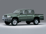 Toyota Hilux Double Cab 2001–05 images