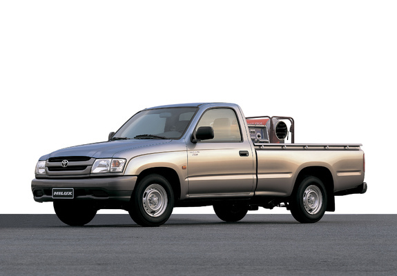 Toyota Hilux Regular Cab 2001–05 images