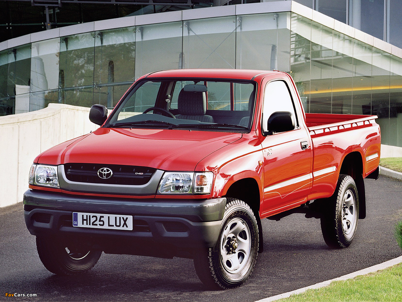 Toyota Hilux Regular Cab UK-spec 2001–05 photos (1280 x 960)