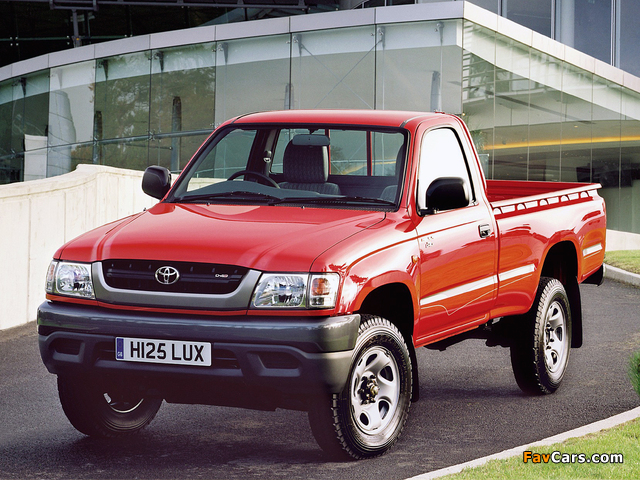 Toyota Hilux Regular Cab UK-spec 2001–05 photos (640 x 480)