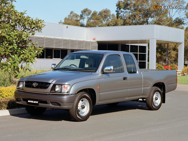 Toyota Hilux Xtra Cab AU-spec 2001–05 pictures (640 x 480)