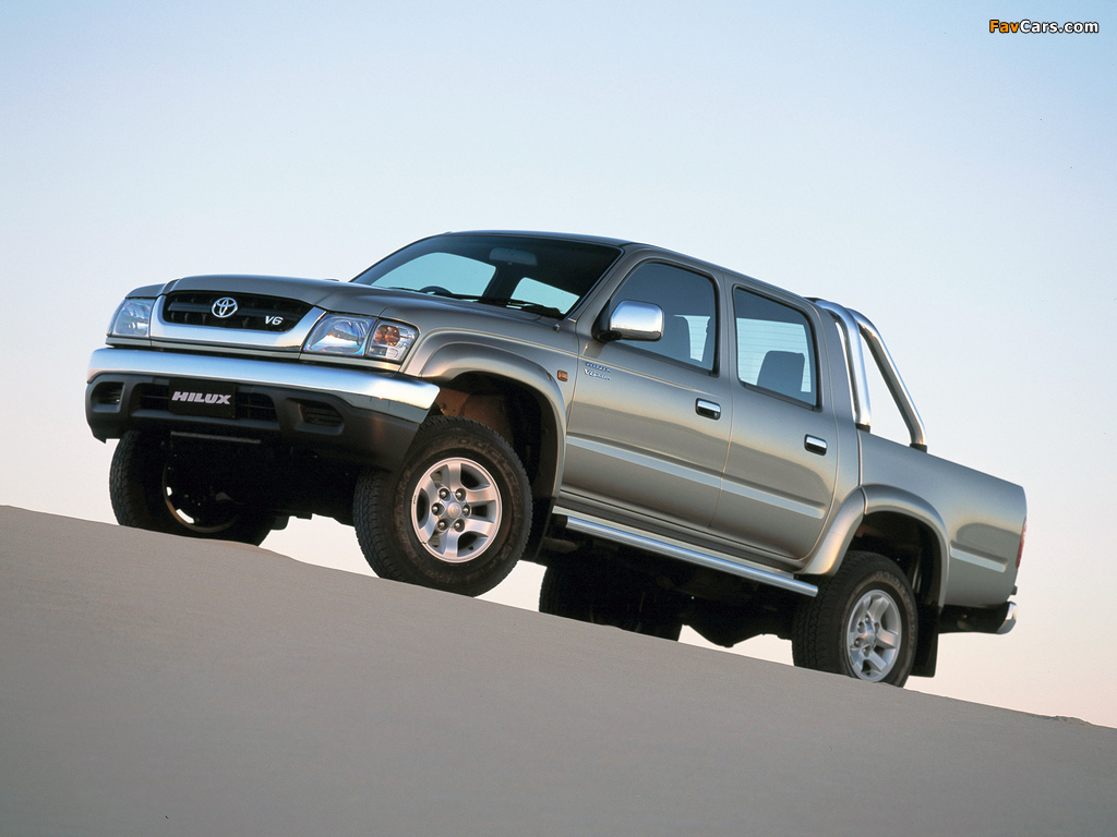 Toyota Hilux Double Cab AU-spec 2001–05 pictures (1024 x 768)