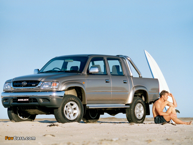 Toyota Hilux Double Cab AU-spec 2001–05 wallpapers (640 x 480)