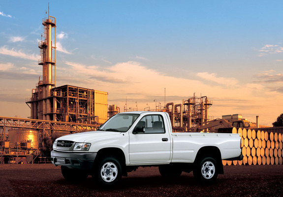 Toyota Hilux Regular Cab 2001–05 wallpapers